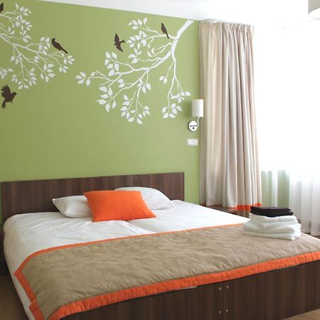 Martas Nams Otel Ventspils Oda fotoğraf