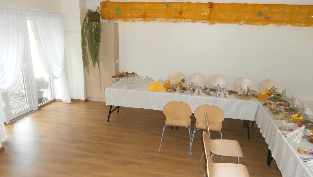 Martas Nams Otel Ventspils Dış mekan fotoğraf