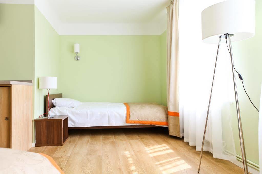 Martas Nams Otel Ventspils Dış mekan fotoğraf